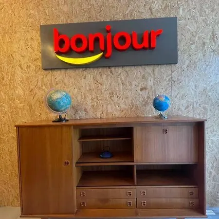 Le Picardy, Deco Retro Appartement